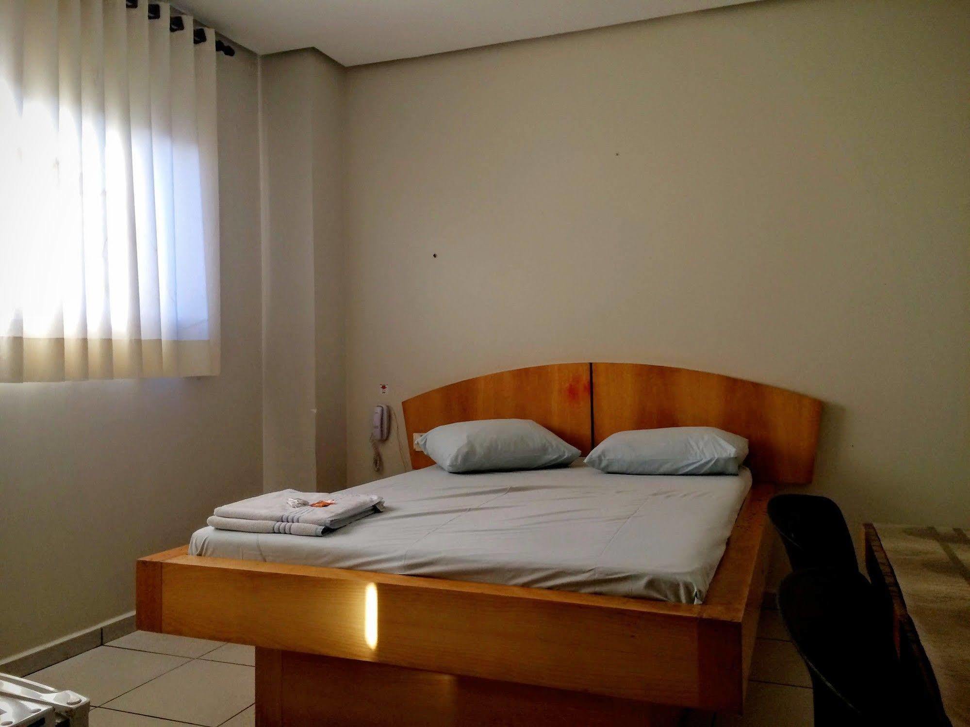 Dok Brasilia Hotel Unidade Aguas Claras Taguatinga Eksteriør billede